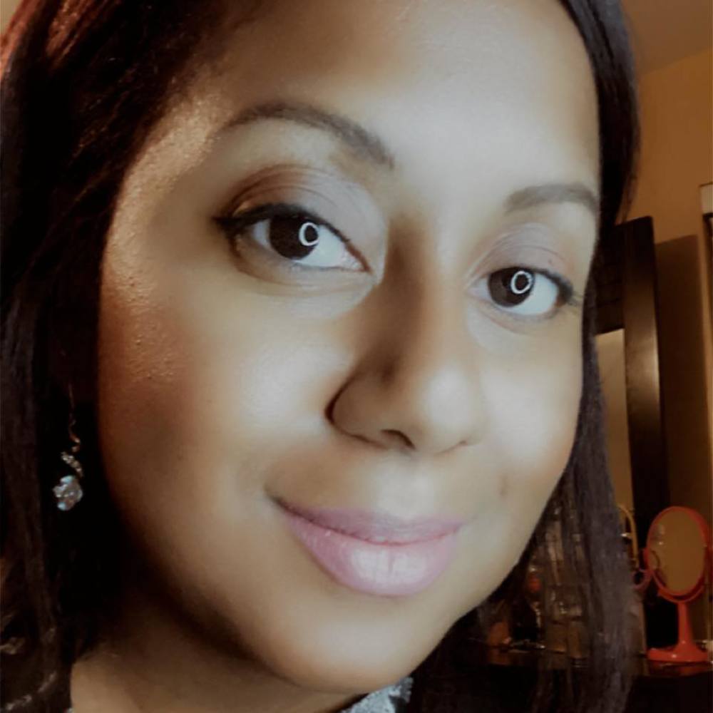 Meet your Posher, Danielle